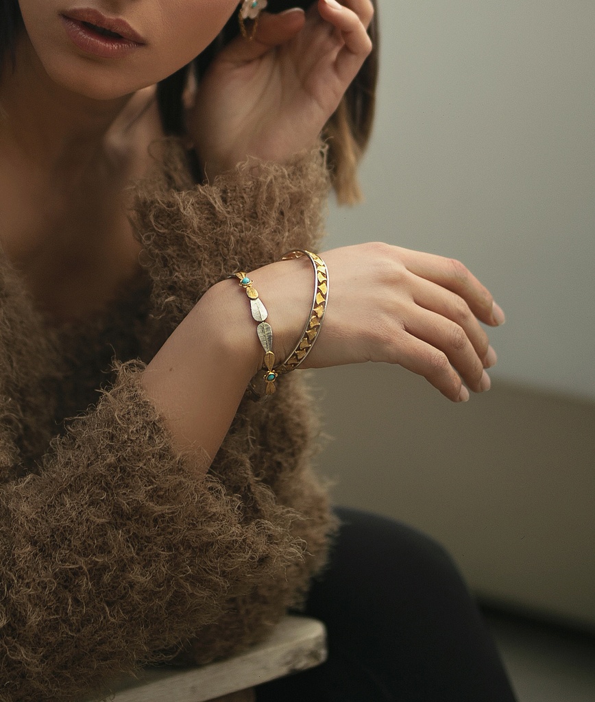 النگو گل برگ