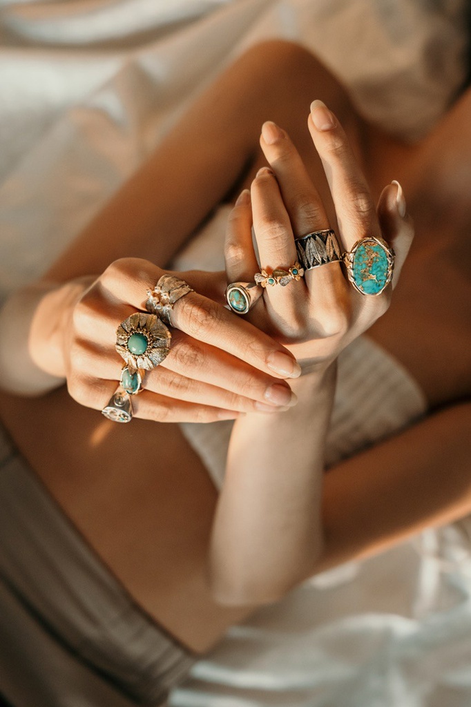 انگشتر سرخس توپر