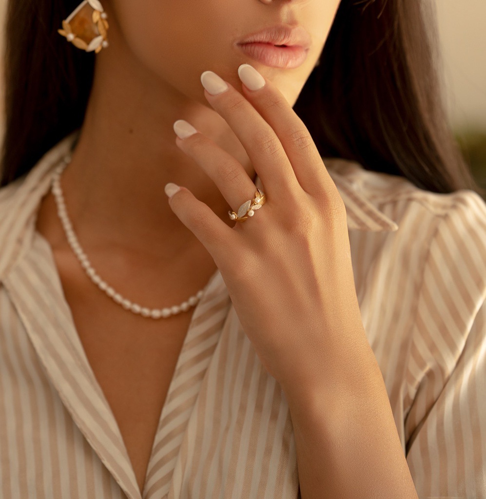 انگشتر گل بو