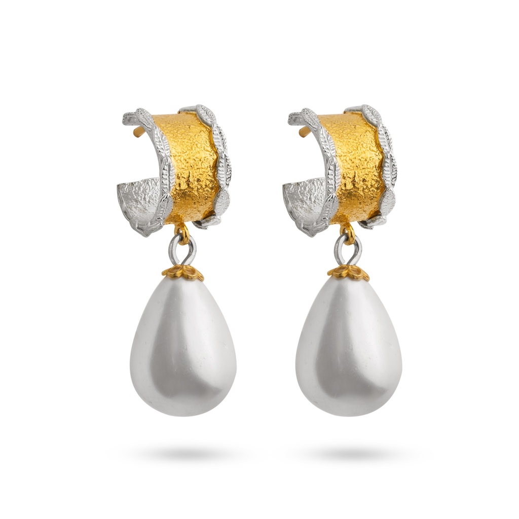 Earringدختری با گوشواره های مروارید